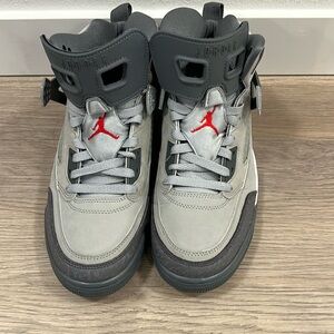 Jordan Spizike BG 'Wolf Grey' Brooklyn Size 9US Used Good Conditions